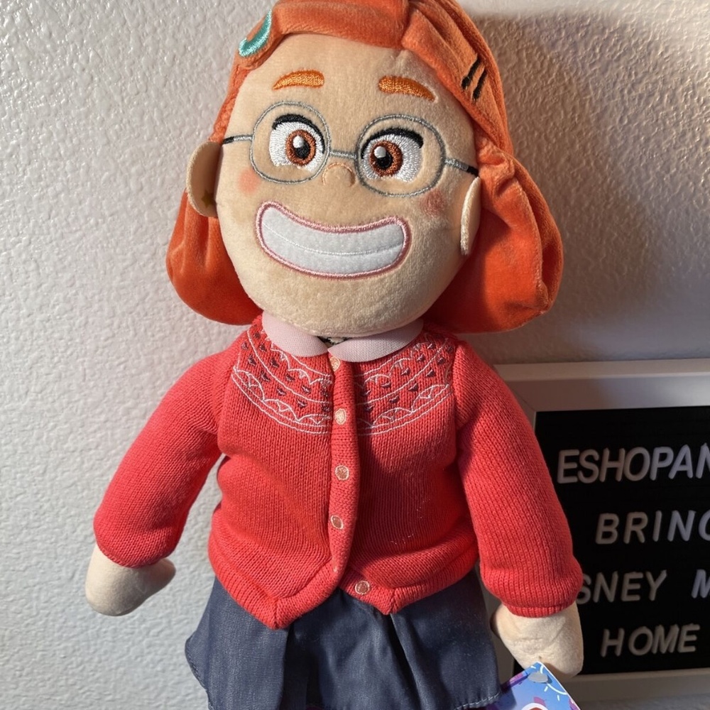 2022 Disney Parks Turning Red Mei Meilin Lee Plush New W/ Tags 16”